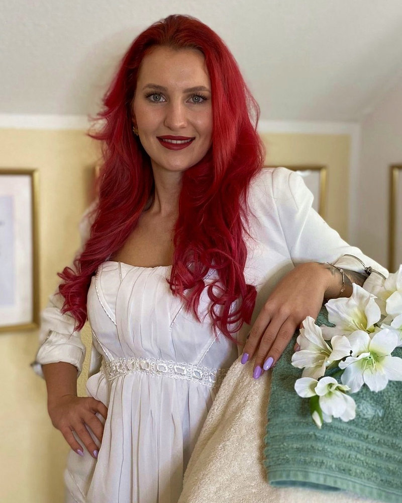 Jana Oschwald — Unlimited Beauty